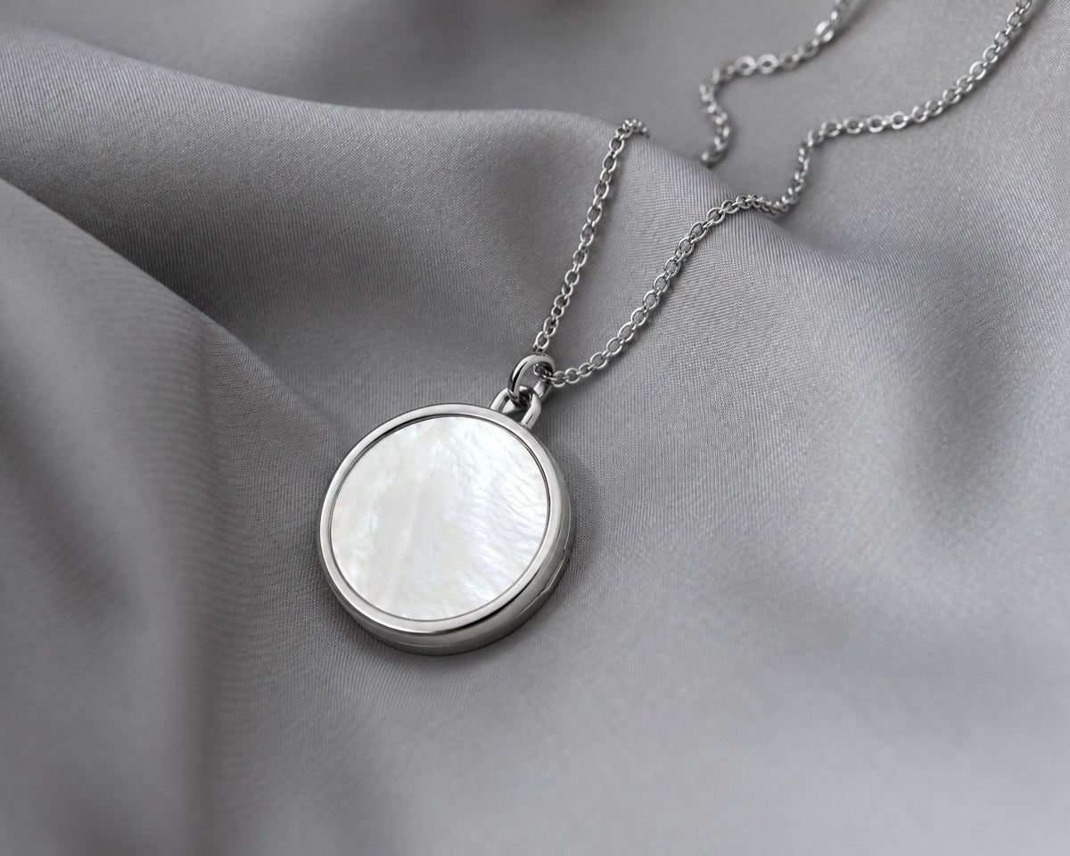 AURA LOCKET - MILA CANTES
